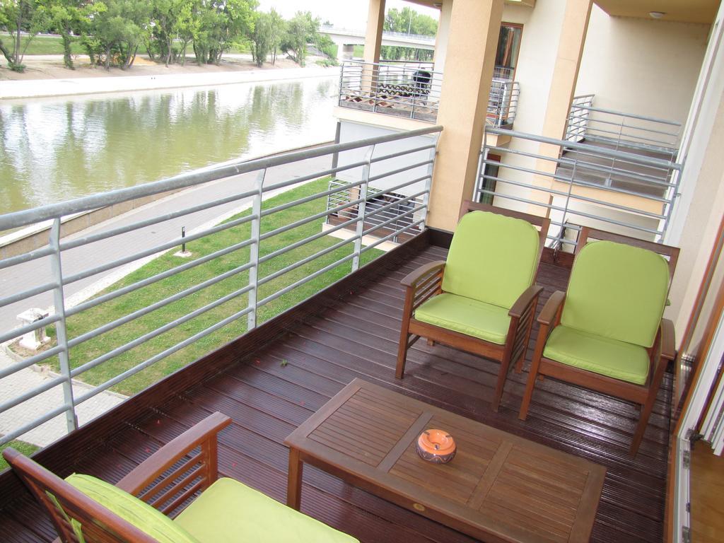 Dunalux Apartman Győr Habitación foto