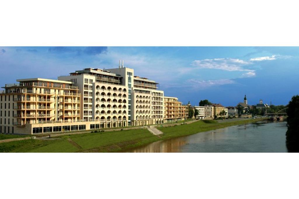 Dunalux Apartman Győr Habitación foto